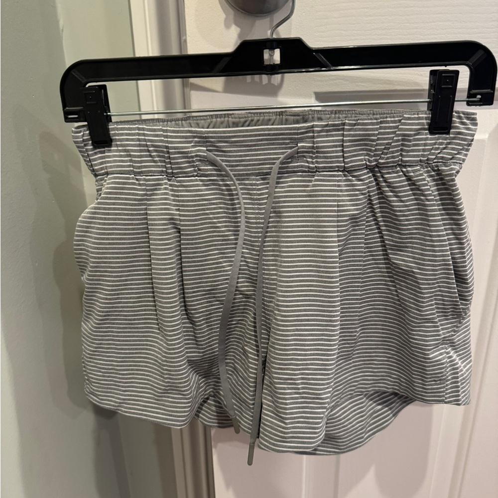 Lululemon shorts 2